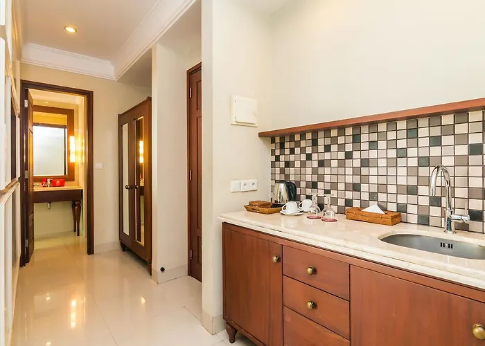 فندق Zen Premium Kunti Seminyak ليجيان