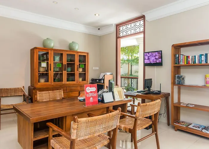 فندق Zen Premium Kunti Seminyak 4*