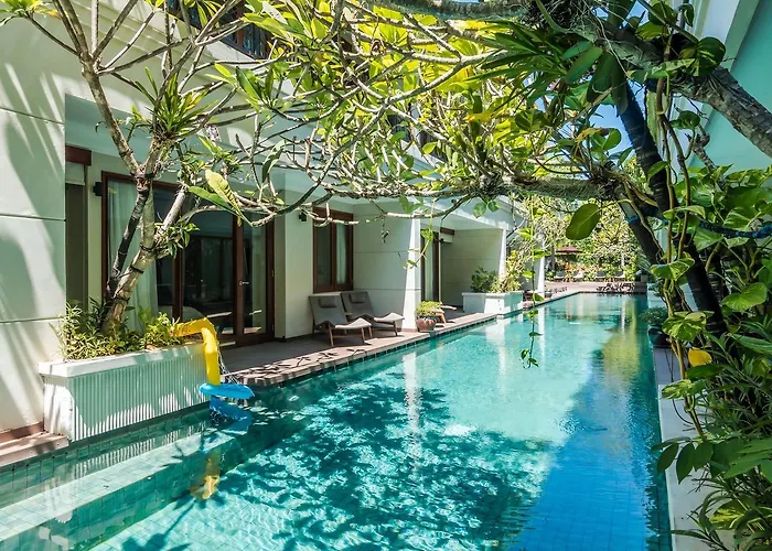 فندق Zen Premium Kunti Seminyak 4*