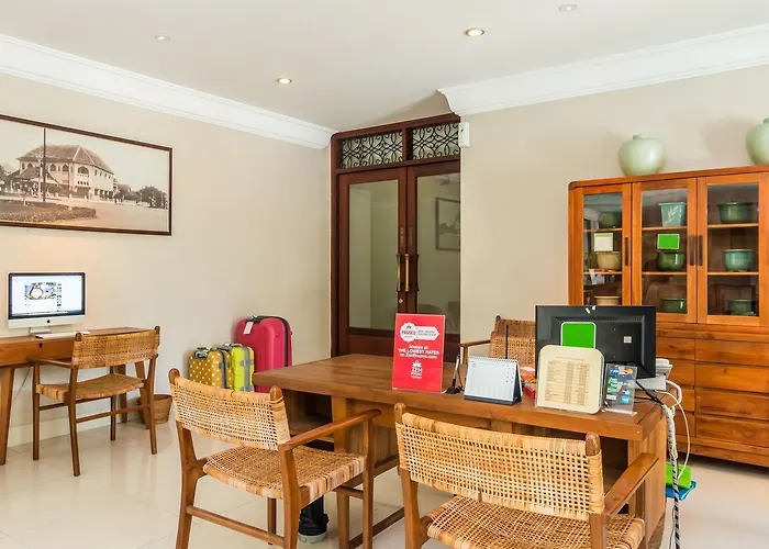 Zen Premium Kunti Seminyak 4* ليجيان
